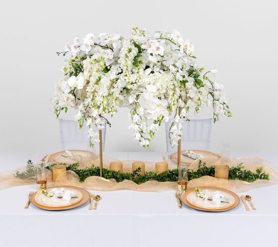 by_HollywoodGlam-Orchid-Dendrobium-wisteria-boxwood-nuage